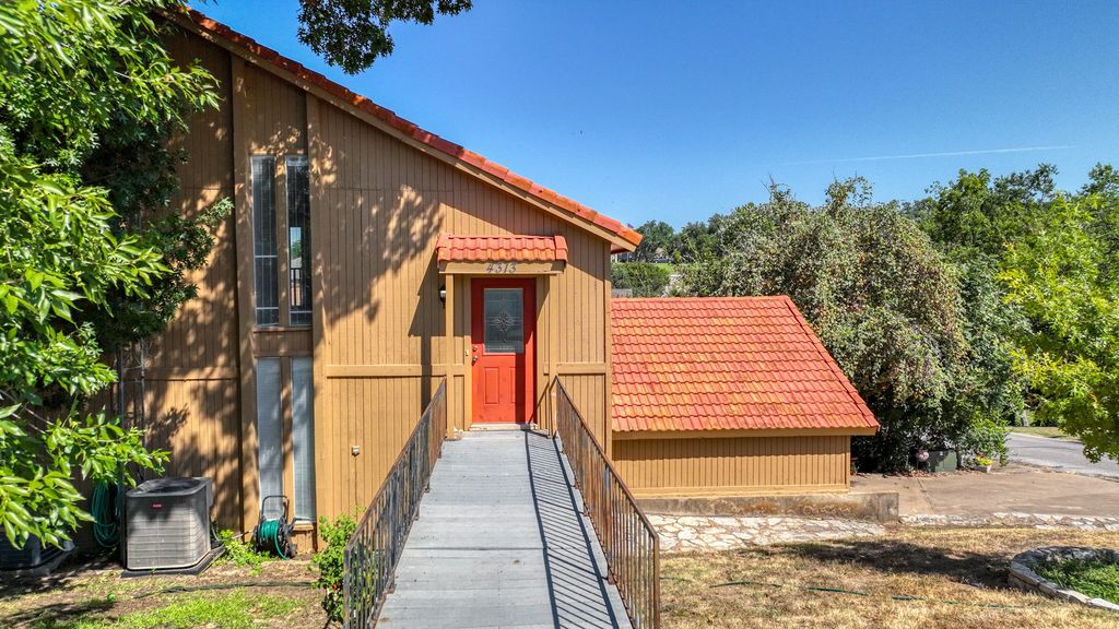 4313 Crescent Drive 5, Granbury, TX 76049 — photo 3