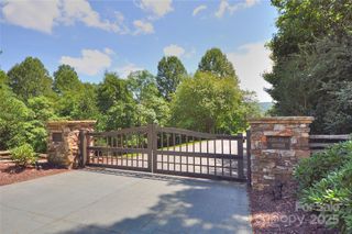 110 Stone Valley Way 20, Hendersonville, NC 28792