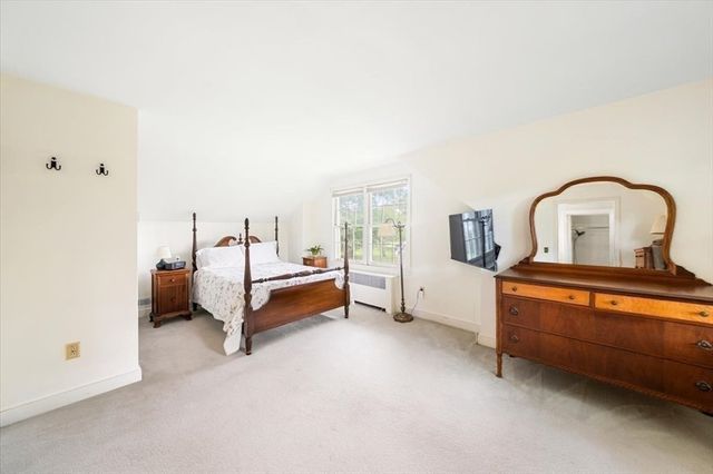 89 Melrose Ave, Needham, MA 02492