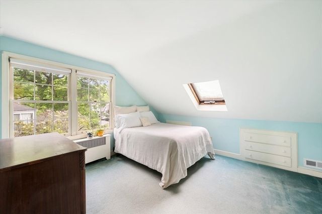 89 Melrose Ave, Needham, MA 02492