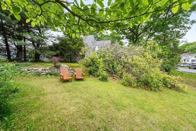 89 Melrose Ave, Needham, MA 02492