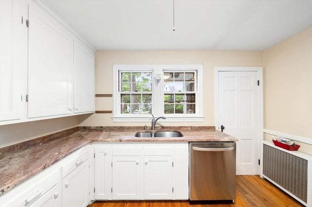 89 Melrose Ave, Needham, MA 02492