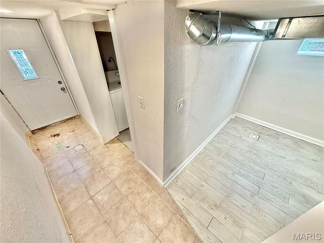 838 Wachtel Avenue, St Louis, MO 63125