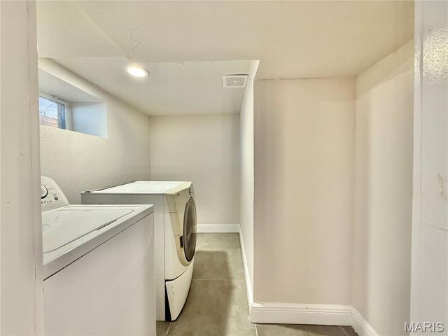 838 Wachtel Avenue, St Louis, MO 63125