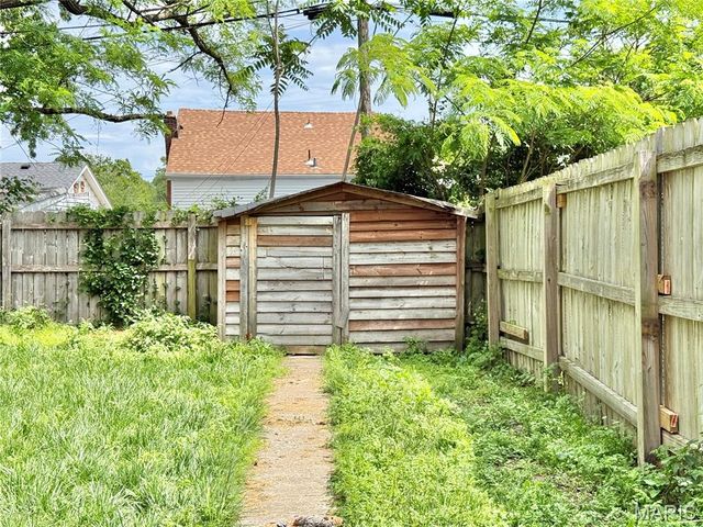 838 Wachtel Avenue, St Louis, MO 63125