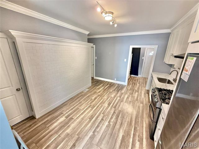 838 Wachtel Avenue, St Louis, MO 63125