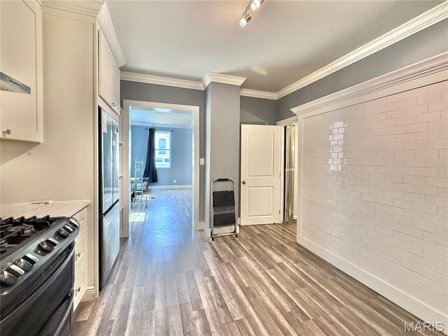 838 Wachtel Avenue, St Louis, MO 63125