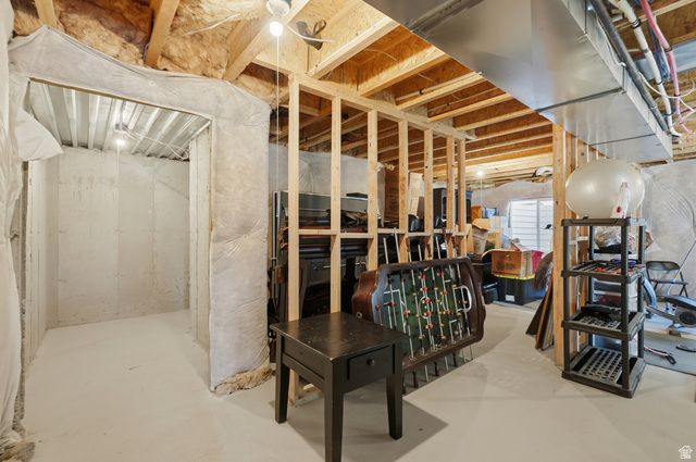 5640 N PARKVIEW DR, Stansbury Park, UT 84074