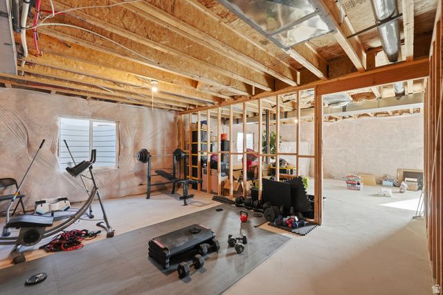 5640 N PARKVIEW DR, Stansbury Park, UT 84074