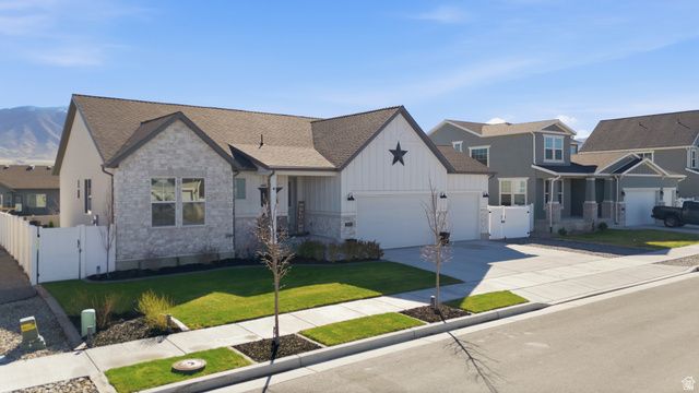 5640 N PARKVIEW DR, Stansbury Park, UT 84074