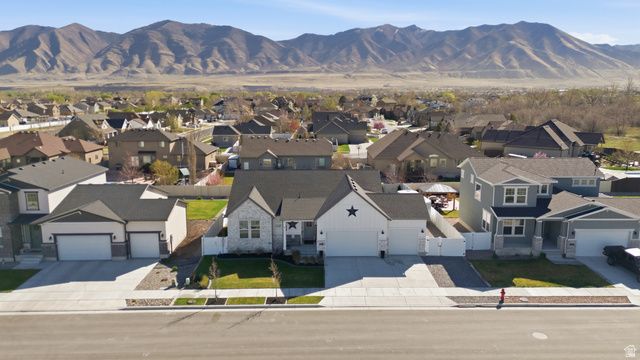 5640 N PARKVIEW DR, Stansbury Park, UT 84074