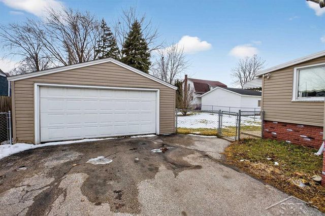 304 Main Street, Bay City, MI 48706