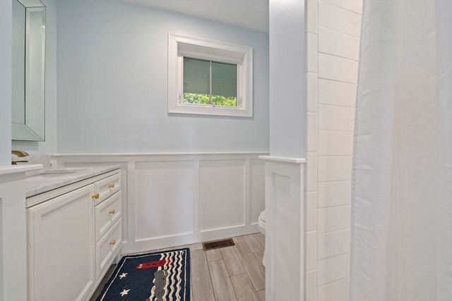 54 Chapel Street, Duxbury, MA 02332