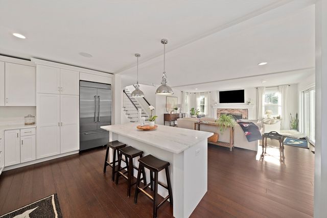 54 Chapel Street, Duxbury, MA 02332