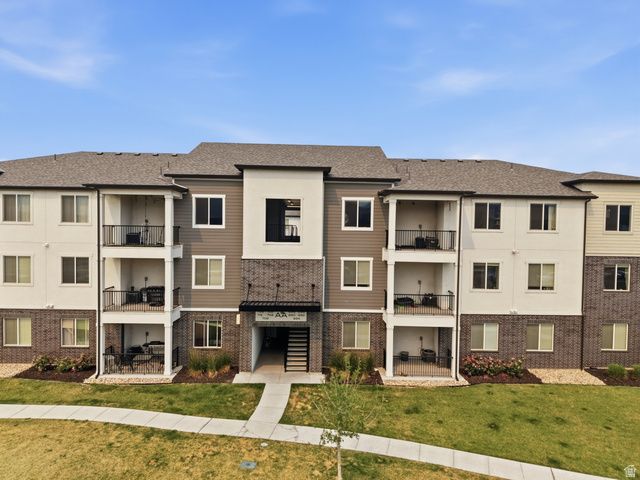 696 N 380 W, Vineyard, UT 84059