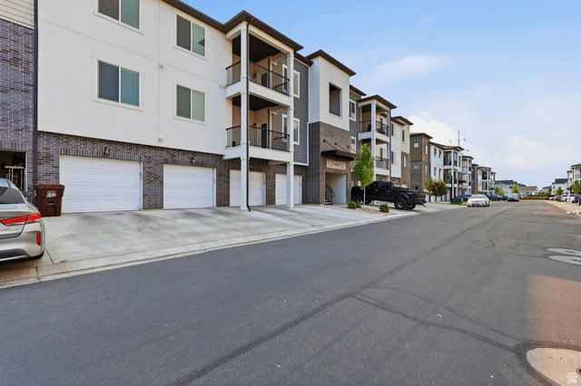 696 N 380 W, Vineyard, UT 84059