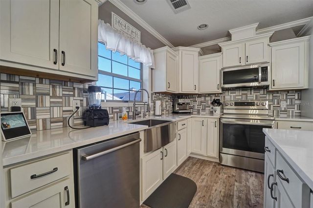 6031 KENTUCKY AVENUE, New Port Richey, FL 34653