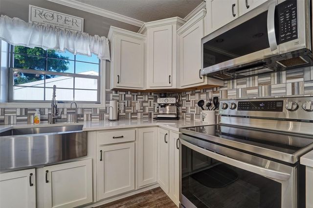 6031 KENTUCKY AVENUE, New Port Richey, FL 34653