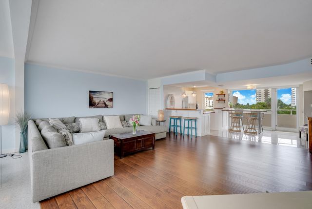 201 N Riverside Drive 402, Pompano Beach, FL 33062