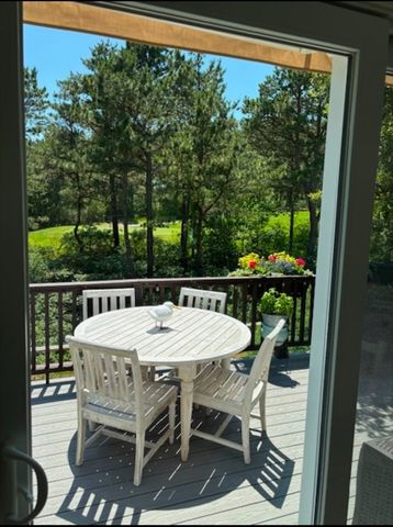 18 Kate's Glen 18, Plymouth, MA 02360