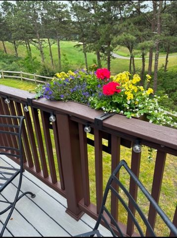 18 Kate's Glen 18, Plymouth, MA 02360