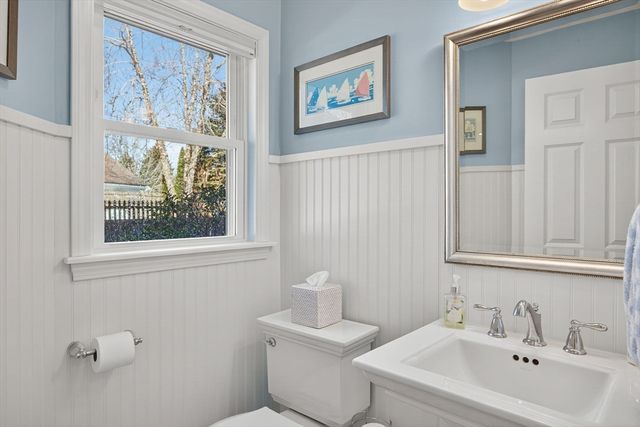 18 Kate's Glen 18, Plymouth, MA 02360