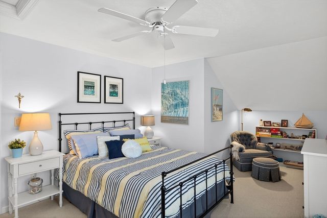 18 Kate's Glen 18, Plymouth, MA 02360