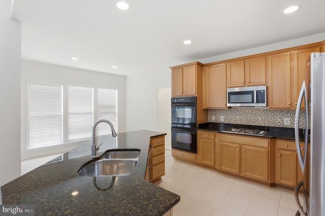 13512 ANN GRIGSBY CIR, Centreville, VA 20120