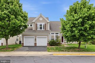 13512 ANN GRIGSBY CIR, Centreville, VA 20120