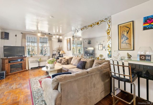 1529 Hammersley Avenue, Bronx, NY 10469