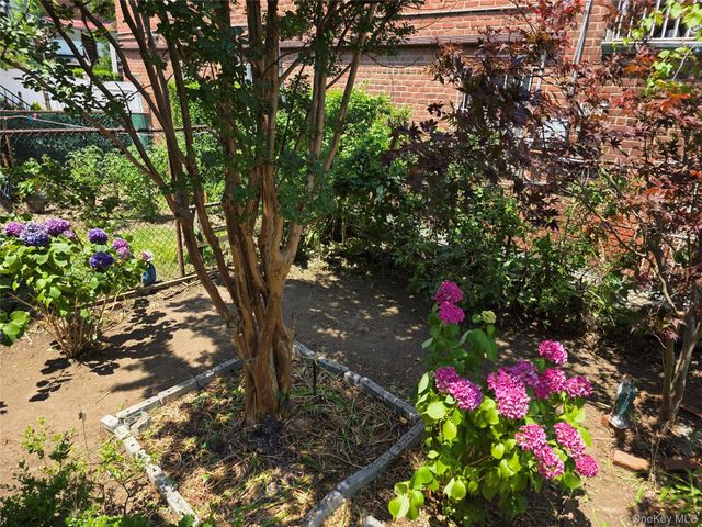 1529 Hammersley Avenue, Bronx, NY 10469