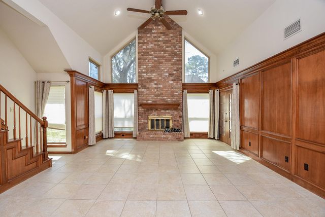 12427 Normont Drive, Houston, TX 77070