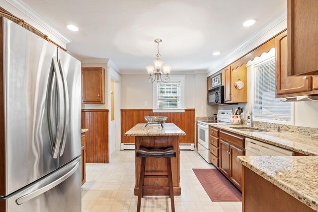 29 South St, Shrewsbury, MA 01545