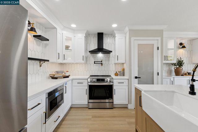 2101 Golden Rain 14, Walnut Creek, CA 94595