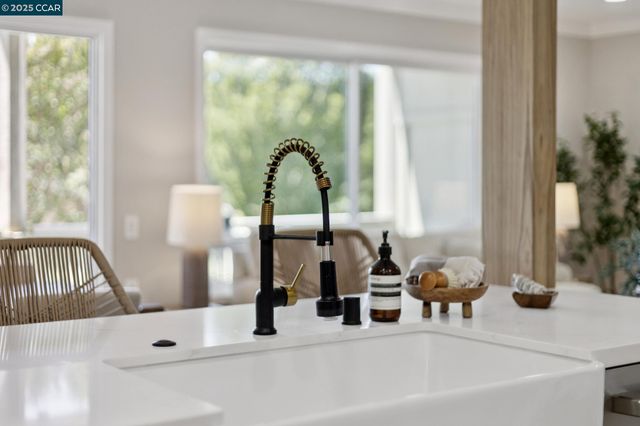 2101 Golden Rain 14, Walnut Creek, CA 94595