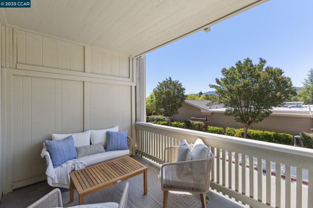 2101 Golden Rain 14, Walnut Creek, CA 94595