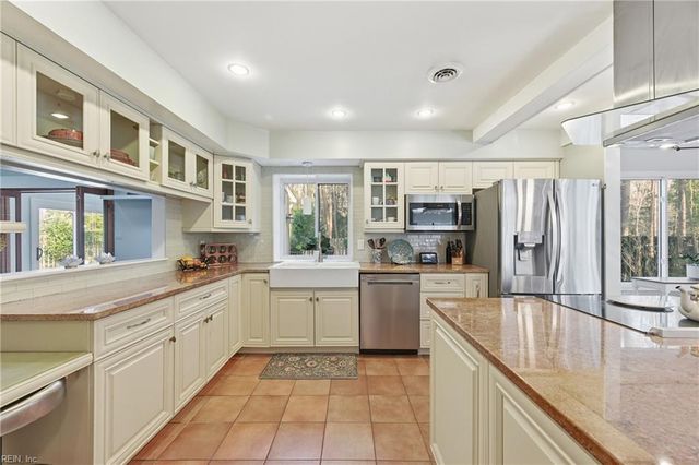 101 Scotch Tom WAY, Yorktown, VA 23692