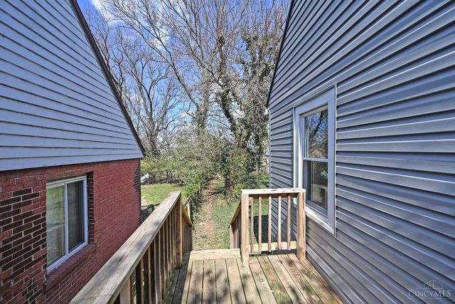 2436 Bremont Avenue, Cincinnati, OH 45237