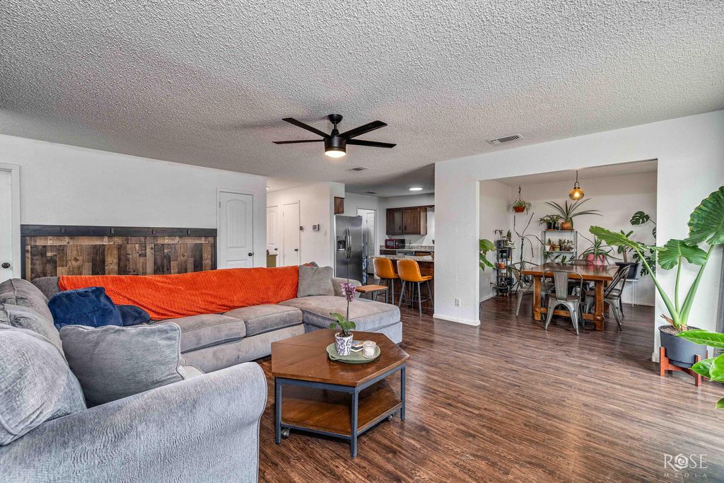 Image 11 of property listing at 1516 N Van Buren Street, San Angelo, TX 76901