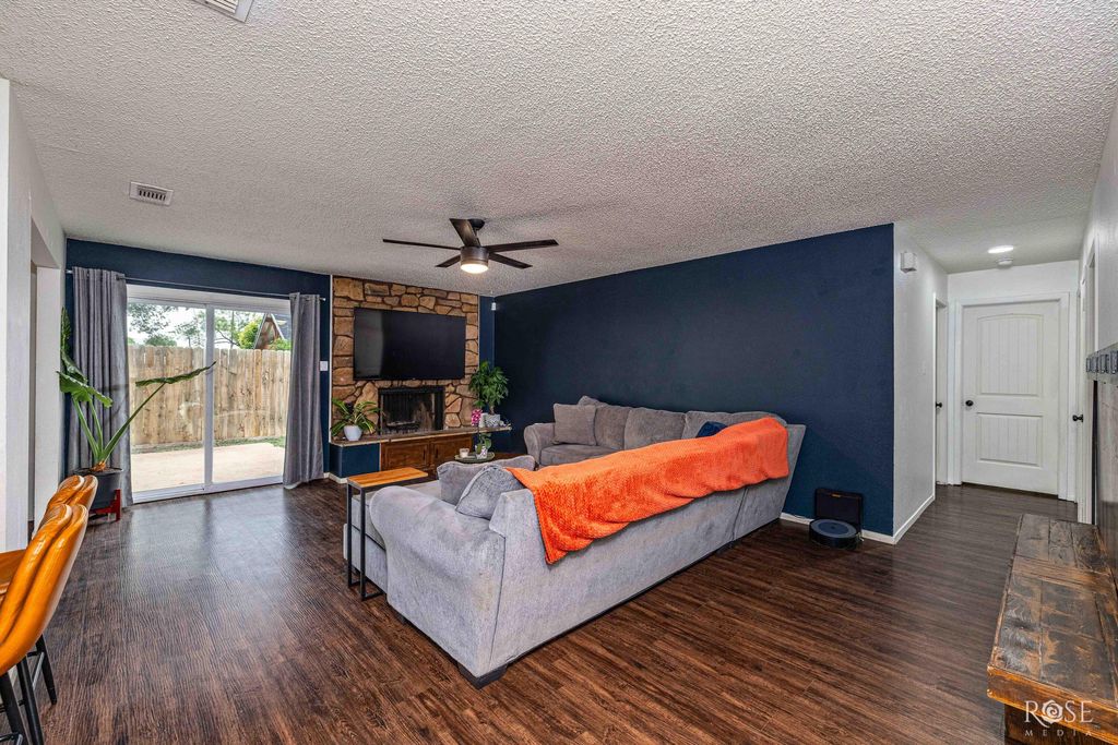 Image 9 of property listing at 1516 N Van Buren Street, San Angelo, TX 76901