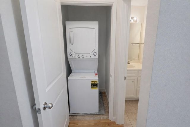 2710 Hullsmith Drive 803, Houston, TX 77063