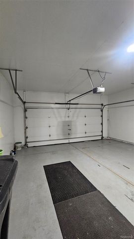3449 Dewdrop Lane, Howell, MI 48843