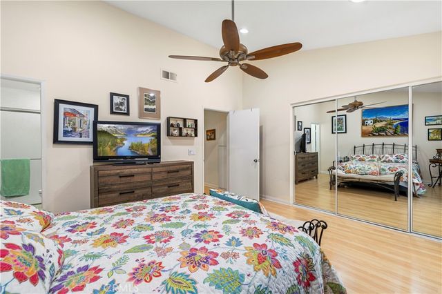 19958 Avenue Of The Oaks, Newhall, CA 91321