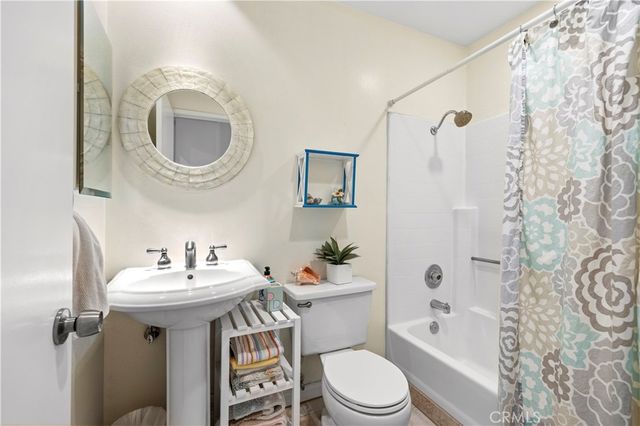 19958 Avenue Of The Oaks, Newhall, CA 91321