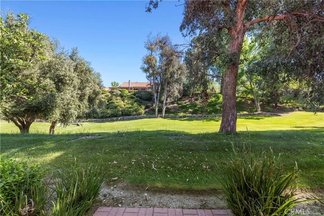 19958 Avenue Of The Oaks, Newhall, CA 91321
