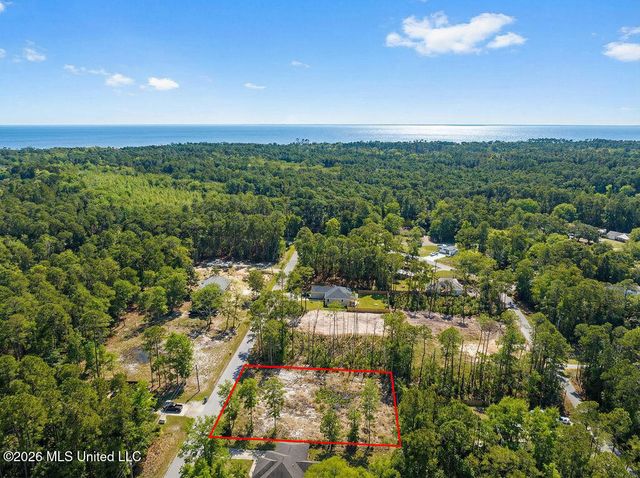 000 Dorothy Street, Ocean Springs, MS 39564