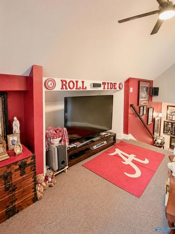 810 Village Court SW, Decatur, AL 35603