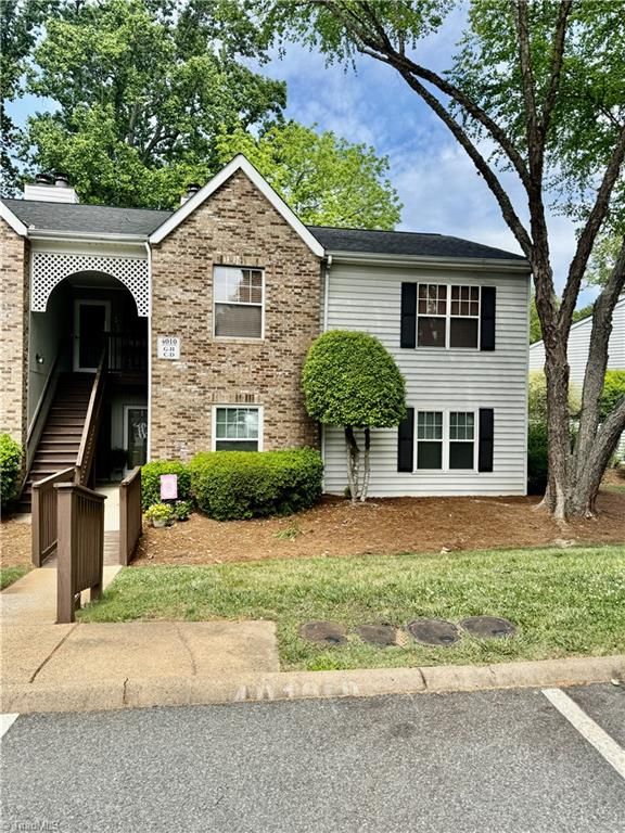 4010 Whirlaway Court H, Clemmons, NC 27012