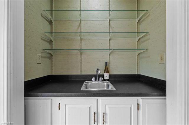 2703 Lake Forest Drive, Greensboro, NC 27408