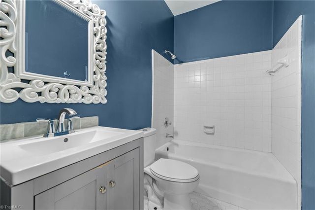 2703 Lake Forest Drive, Greensboro, NC 27408